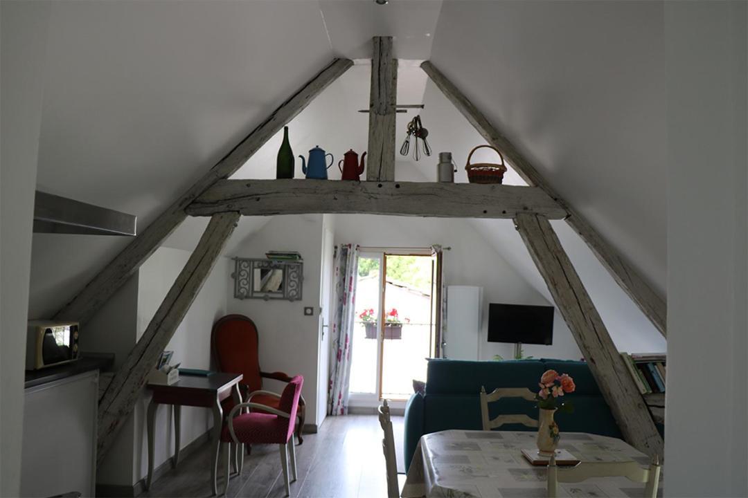 Le Cosy De Roseline Apartment เซซาน ภายนอก รูปภาพ